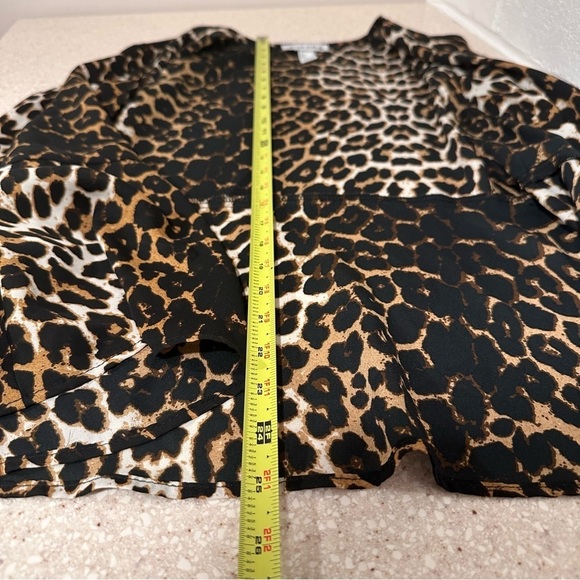 Joseph Ribkoff Leopard Wrap Top D Ring Balloon Sleeves Blouse Brown Size 6 Small - Picture 14 of 15